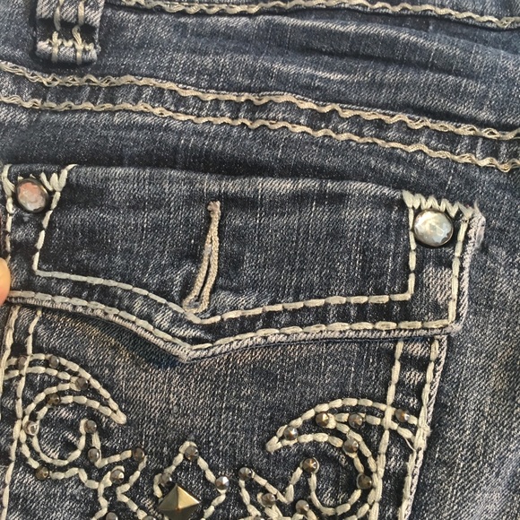 ZD Missy Jeans. Size 12. 30’ inseam EUC - Picture 6 of 8